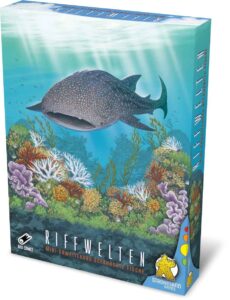 Unterwasser-Szene mit Hai und Korallen, Spielbox.